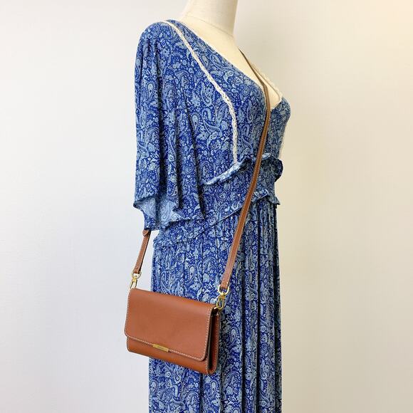 Fossil SHB3155210 Jori Wallet Crossbody IN Brown - Picture 1 of 8